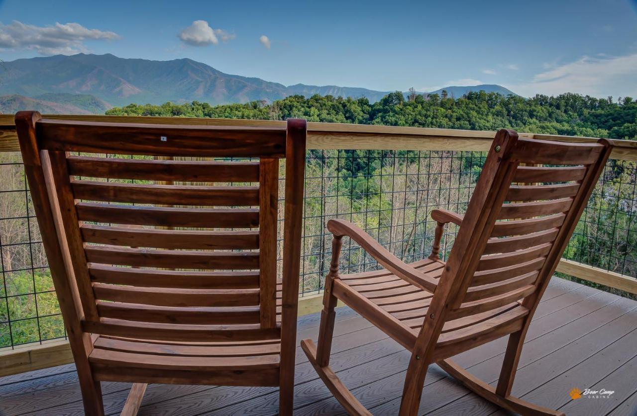 Majestic View Lodge, Amazing Views, Hot Tub, 1089 Free Tickets Each Paid Day, Dollywood And More Gatlinburg Bagian luar foto