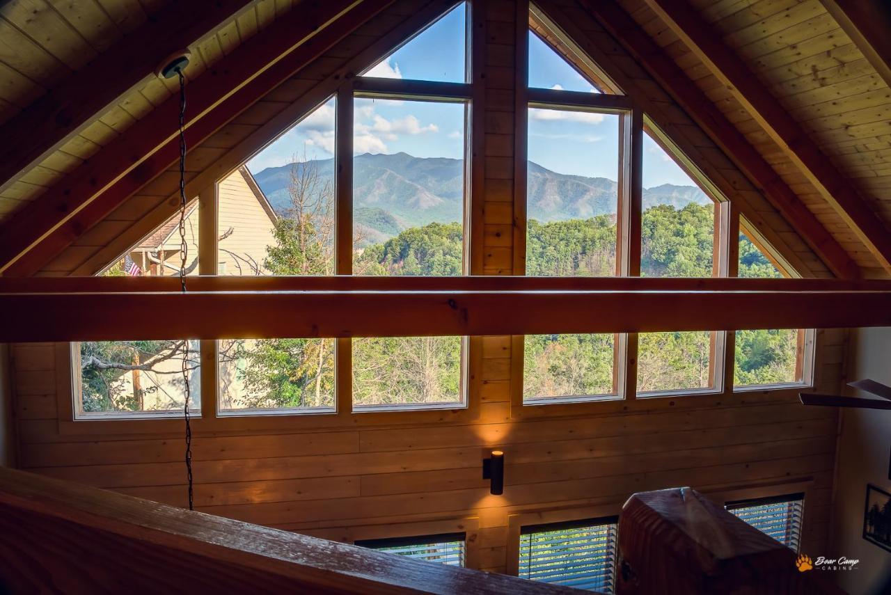Majestic View Lodge, Amazing Views, Hot Tub, 1089 Free Tickets Each Paid Day, Dollywood And More Gatlinburg Bagian luar foto
