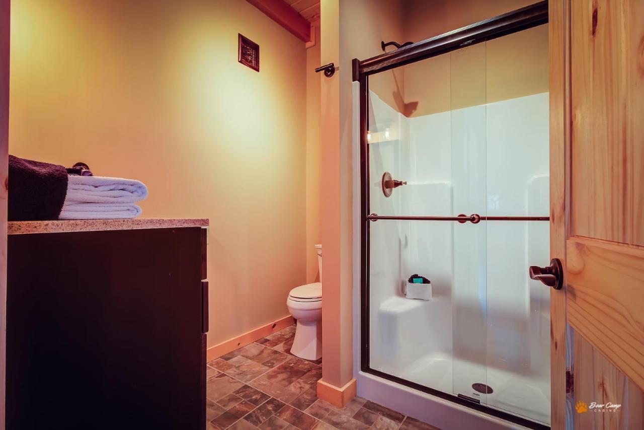 Majestic View Lodge, Amazing Views, Hot Tub, 1089 Free Tickets Each Paid Day, Dollywood And More Gatlinburg Bagian luar foto