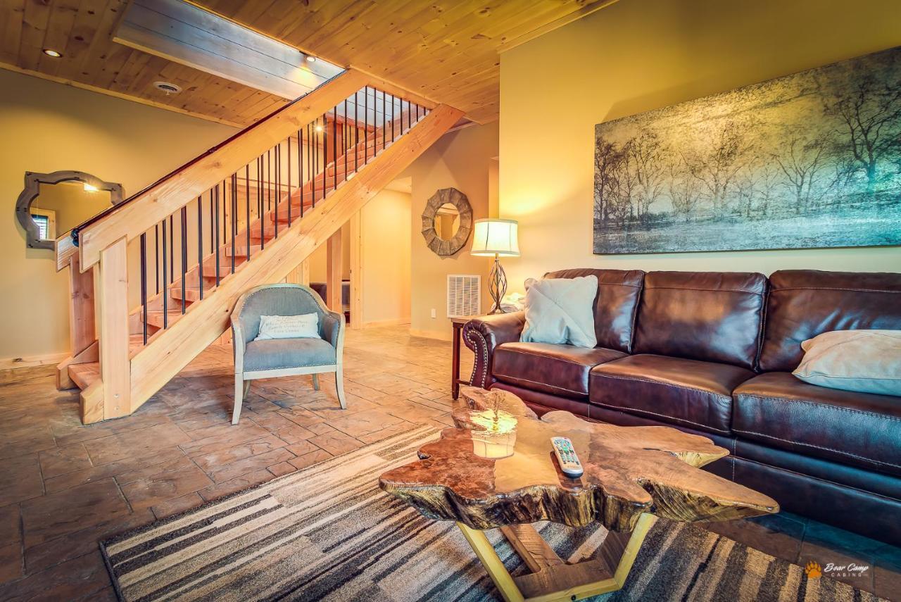 Majestic View Lodge, Amazing Views, Hot Tub, 1089 Free Tickets Each Paid Day, Dollywood And More Gatlinburg Bagian luar foto