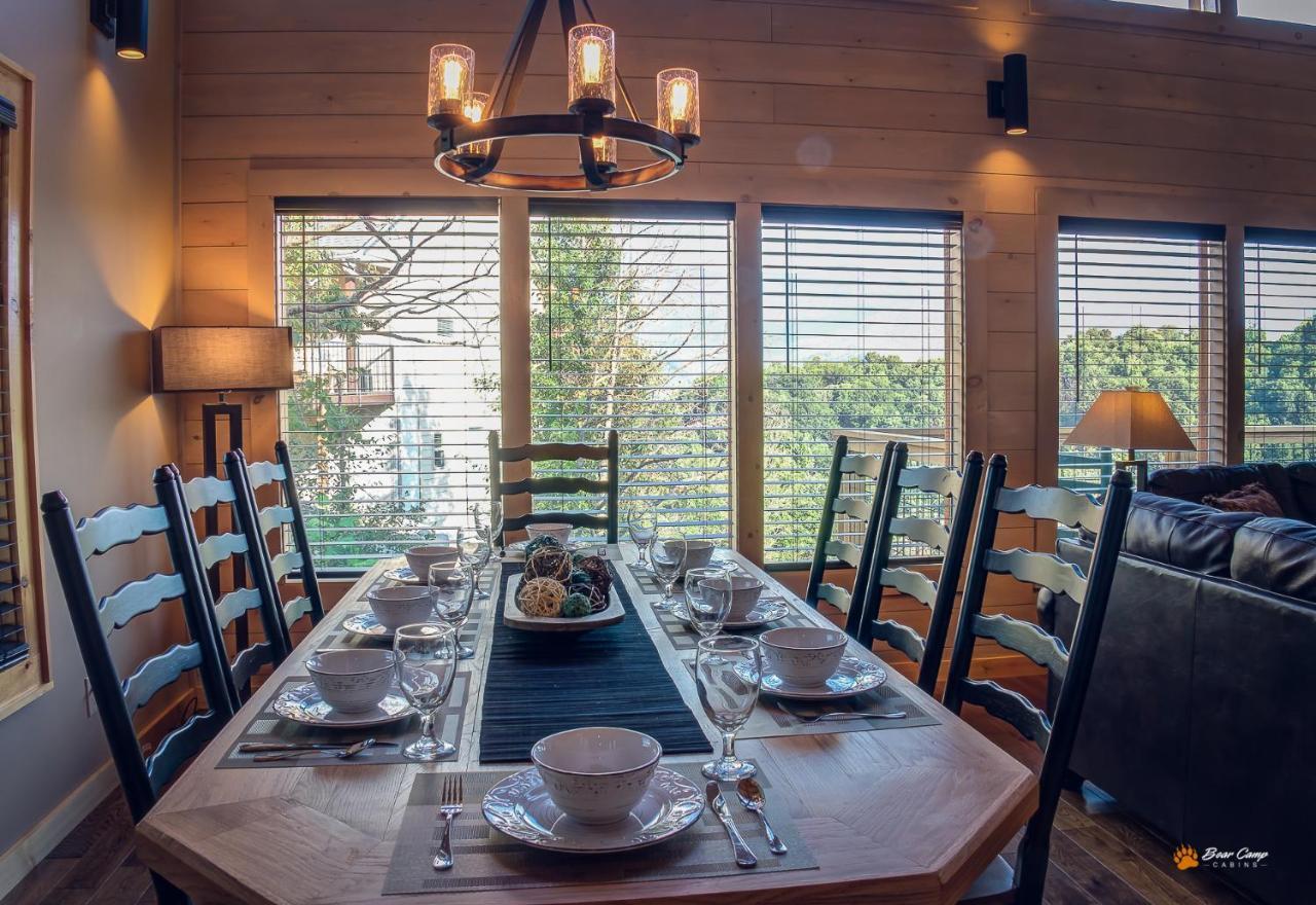Majestic View Lodge, Amazing Views, Hot Tub, 1089 Free Tickets Each Paid Day, Dollywood And More Gatlinburg Bagian luar foto