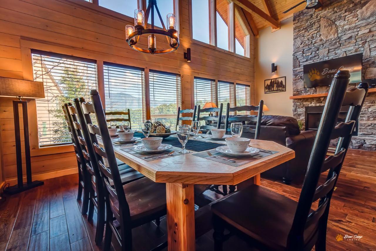 Majestic View Lodge, Amazing Views, Hot Tub, 1089 Free Tickets Each Paid Day, Dollywood And More Gatlinburg Bagian luar foto