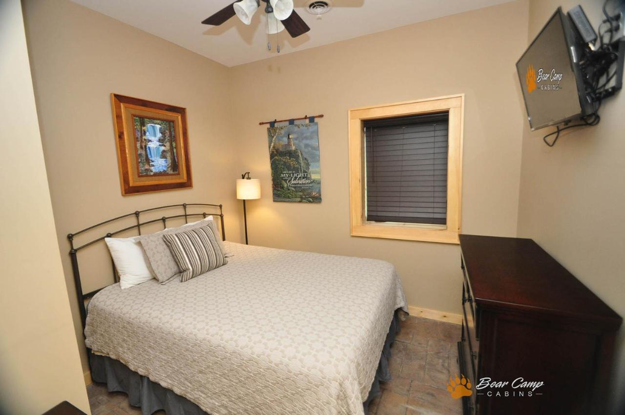 Majestic View Lodge, Amazing Views, Hot Tub, 1089 Free Tickets Each Paid Day, Dollywood And More Gatlinburg Bagian luar foto